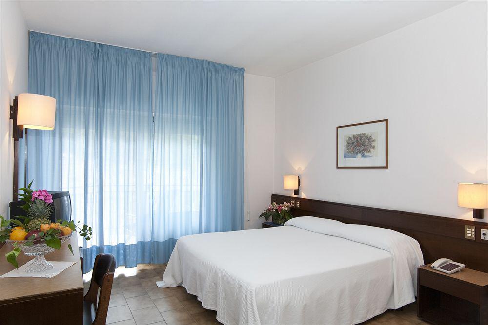 Hotel Serapo Gaeta Eksteriør billede